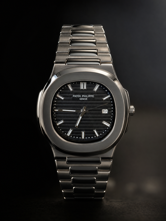 PP NAUTILUS SILVER + BLACK Dial