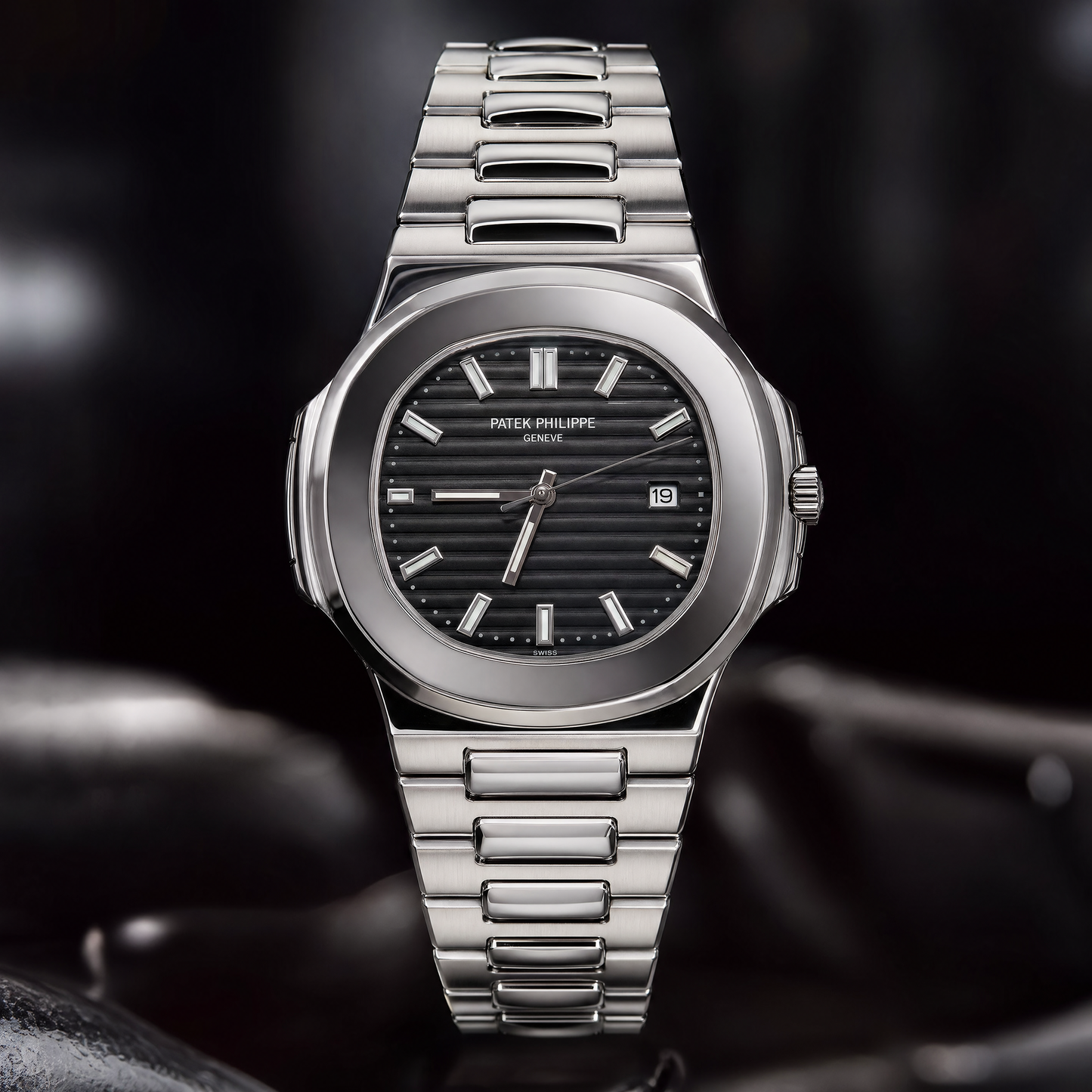 PP NAUTILUS SILVER + BLACK Dial